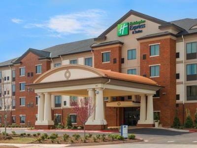 Express And By Ihg Hotel