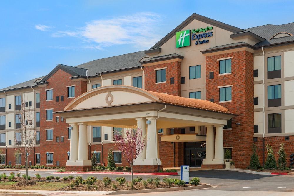 Express And By Ihg 3* Norman