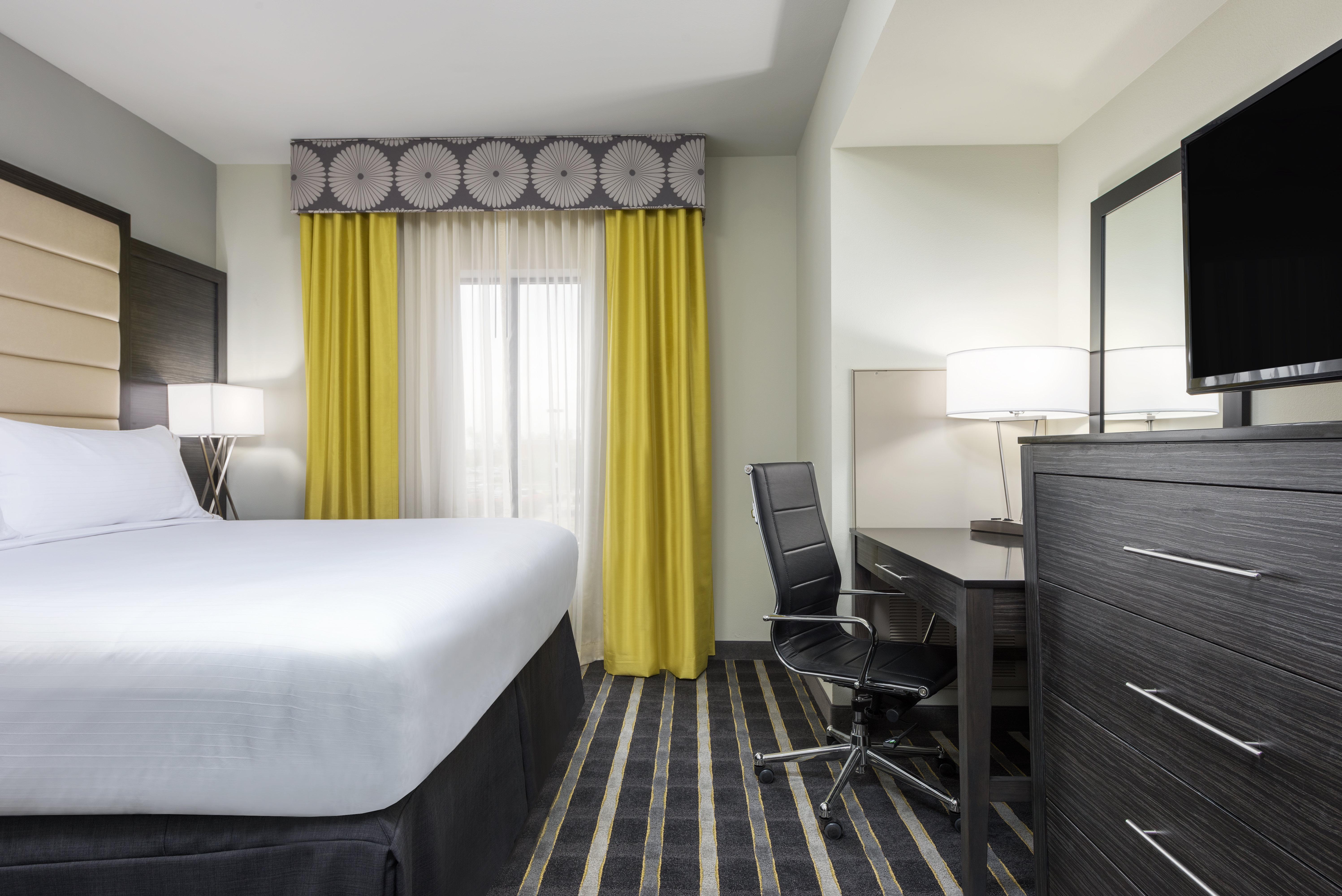 Express And By Ihg 3* Norman
