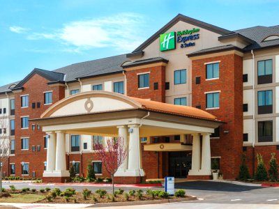 Express And By Ihg Hotel 3*